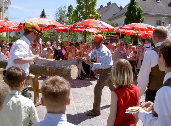 Frhschoppen am Dorfplatz 2005