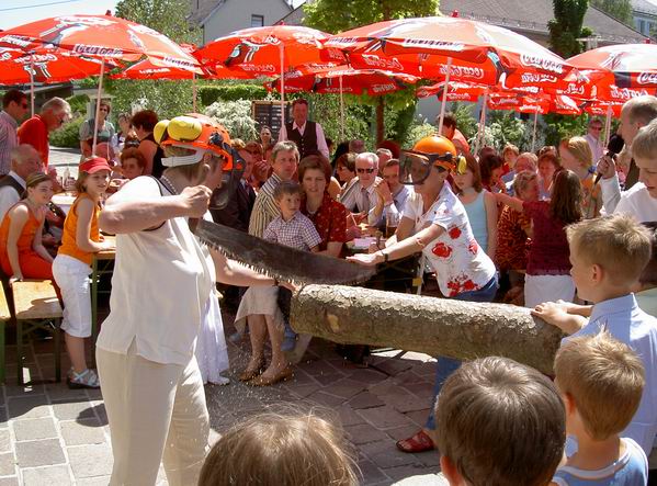 Frhschoppen am Dorfplatz 2005